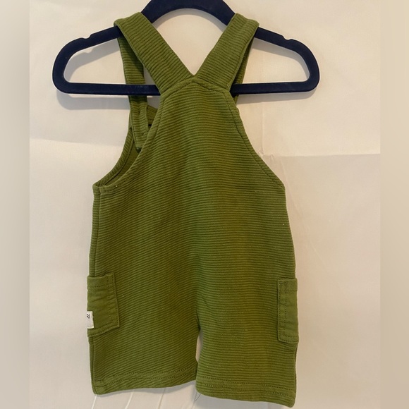 Tahari Boys Green Overalls 6-9M - Picture 2 of 3